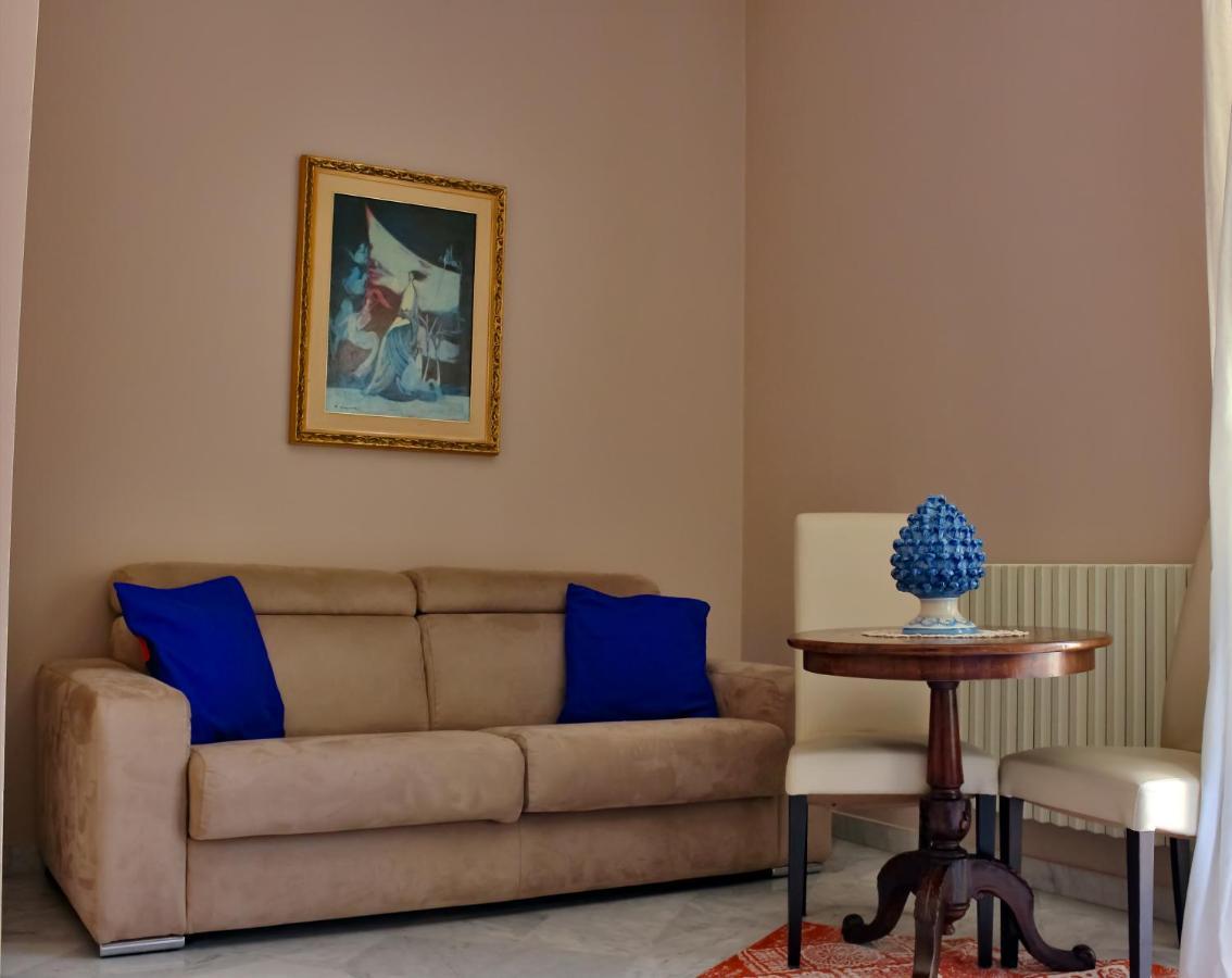 Barocco B&B Catania Bagian luar foto