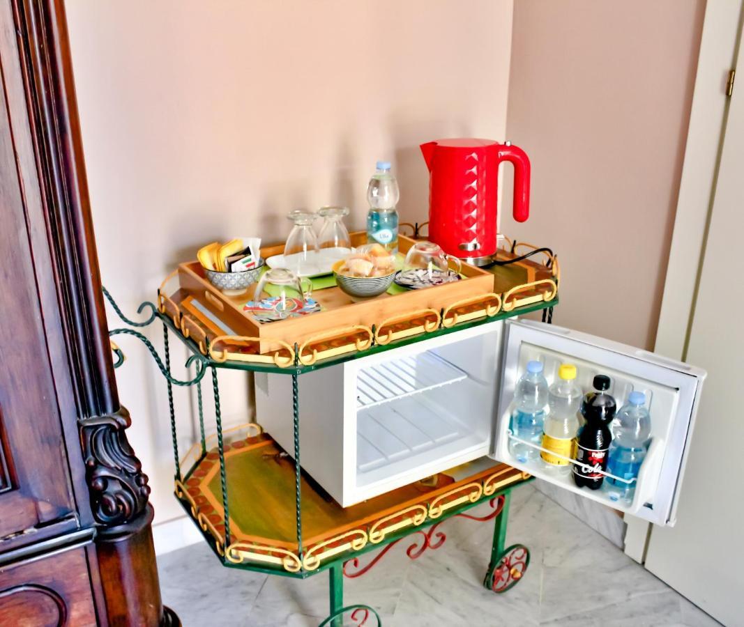 Barocco B&B Catania Bagian luar foto